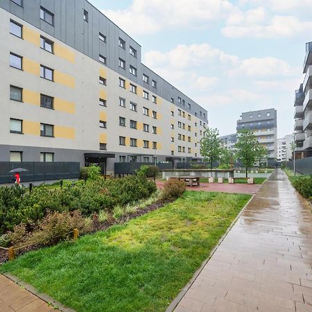 Promenady Green Apartments By Noclegi Renters فروتسواف المظهر الخارجي الصورة